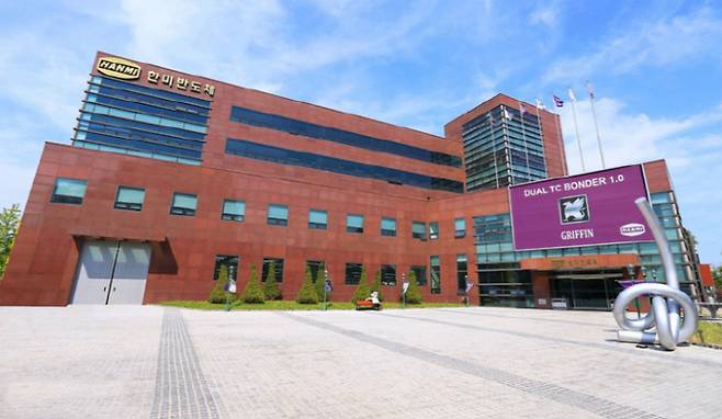 한미반도체 본사 1공장 전경. /사진=한미반도체