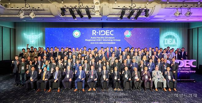 경찰청 국가수사본부는 22~23일 이틀간 부산 웨스틴조선 호텔에서 미 마약단속국과 함께 ‘2025 아태지역 마약법집행회의(R-IDEC)’를 개최하고 각 나라의 마약범죄 동향과 범죄 수법을 공유할 예정이라고 밝혔다. [경찰청 제공]