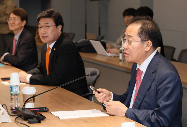 홍준표 국민의힘 대선 예비후보가 22일 서울 용산구 대한의사협회에서 열린 간담회에서 발언하고 있다. 연합뉴스