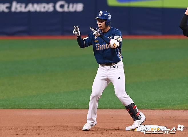 NC 내야수 김휘집은 22일 잠실구장에서 열린 '2025 신한 SOL Bank KBO 리그' LG와 정규시즌 세 번째 맞대결에서 6번타자 3루수로 선발 출전했다. 10회초 결승 2루타를 쳐 연패 탈출에 혁혁한 공을 세웠다. 엑스포츠뉴스 DB