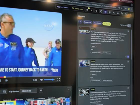 모먼츠랩의 AI 시스템을 작동 중인 모습. 영상 콘텐츠에 어떤 내용이 담겨 있는지 등을 자동으로 요약해 알려준다.