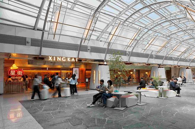 인천공항 제1터미널 교통센터 내 '테이스티 아워홈 그라운드' 전경.(아워홈 제공)