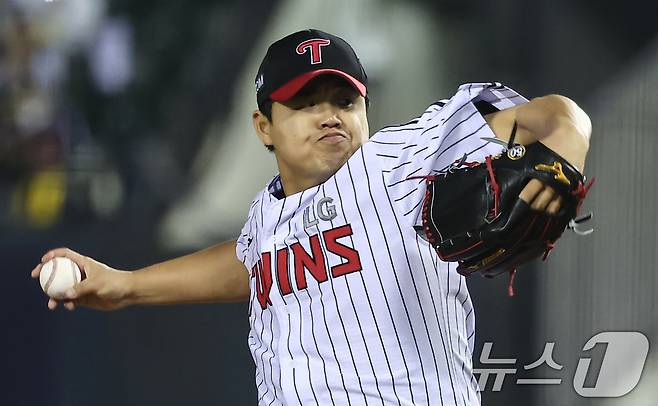 LG 트윈스 마무리 투수 장현식. 2025.4.15/뉴스1 ⓒ News1 김도우 기자