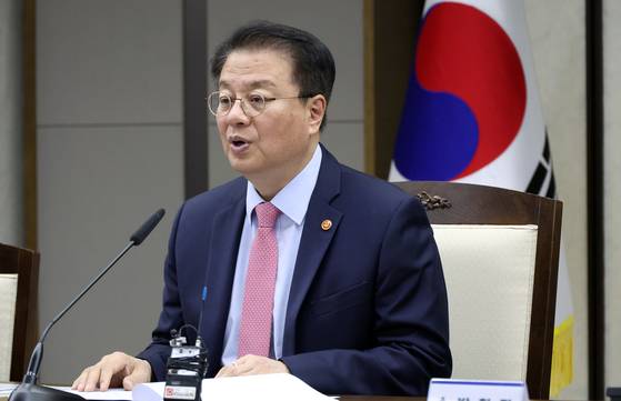 방기선 국무조정실장이 23일 세종시 정부세종청사에서 열린 제5차 외청장 회의에서 발언하고 있다.뉴시스