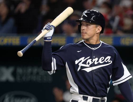 한국 야구대표팀 유니폼을 입고 2023 WBC에 출전한 에드먼. 뉴스1