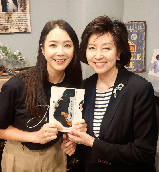 이지애-신은경 / 이지애 소셜미디어