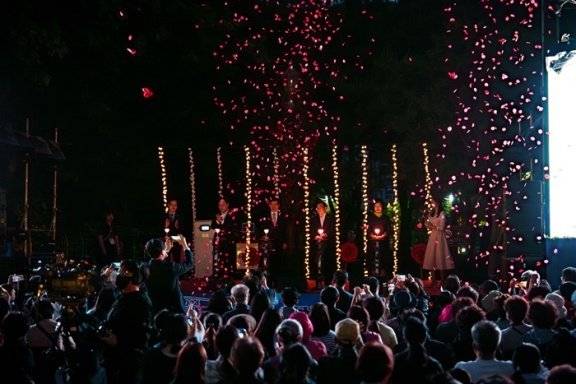 대구시 달서구 이곡장미공원에서는 매년 5월 ‘장미꽃필(feel)무렵’ 행사가 열린다.