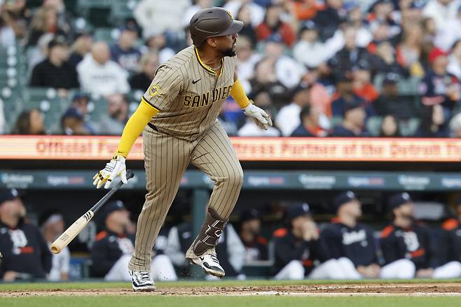 샌디에이고 엘리아스 디아스가 23일 디트로이트전에서 2회초 투런 홈런을 날리고 있다. Rick Osentoski-Imagn Images연합뉴스