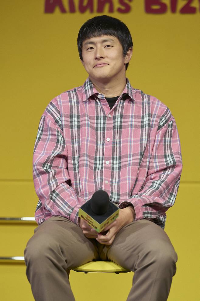 방송인 기안84가 지난 15일 서울 종로구 JW메리어트동대문스퀘어서울에서 열린 넷플릭스 예능 ‘대환장 기안장’제작발표회에서 발언하고 있다. 사진 넷플릭스