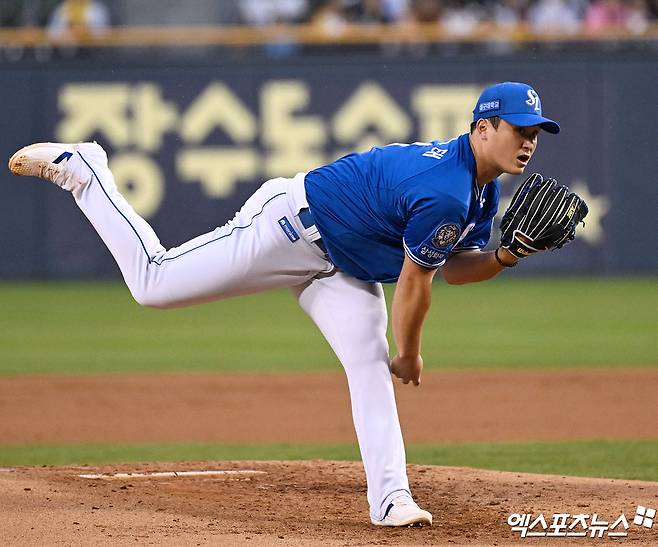 삼성 라이온즈 선발투수 최원태가 올해 정규시즌 경기에 선발 등판해 역투하고 있다. 엑스포츠뉴스 DB