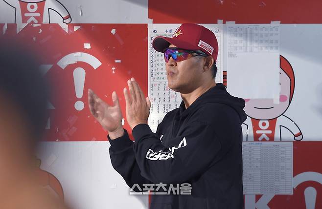 SSG가 2연승을 달린다. 타선이 이틀 연속 제 역할을 해냈다. 수원 | 최승섭기자 thunder@sportsseoul.com