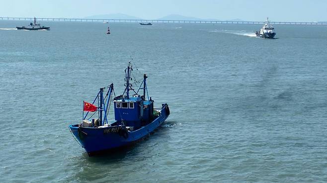 지난 4일 해경에 나포된 불법 중국어선 [서해5도 특별경비단 제공]