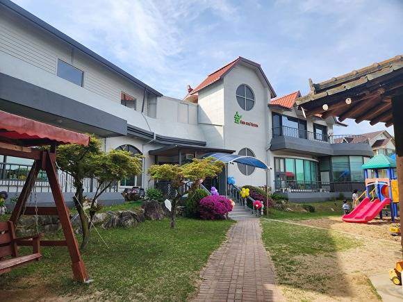 국공립 숲속나라어린이집 전경. [사진=김천시청]