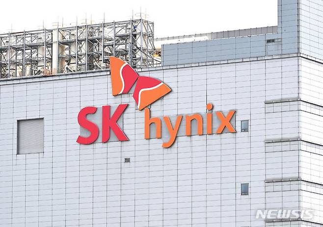 [이천=뉴시스] 김종택 기자 = 사진은 이날 경기도 이천시 SK하이닉스 본사 모습. 2024.07.25. jtk@newsis.com