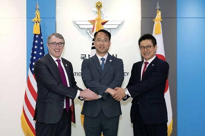 [서울=뉴시스] 국방부는 한미일 3국이 4월22~23일 용산 국방부에서 한미일 안보회의(DTT) 도상연습(TTX) 및 실무회의를 개최했다고 24일 밝혔다. (사진=국방부 제공) 2025.04.24. photo@newsis.com *재판매 및 DB 금지