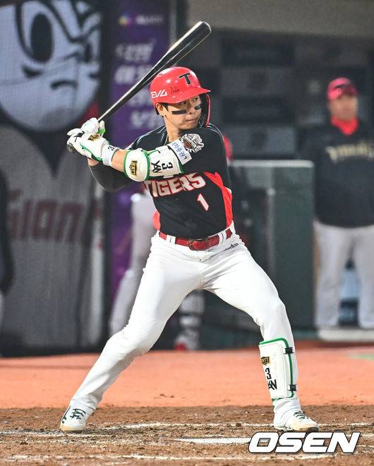 [OSEN=부산, 이석우 기자] KIA 타이거즈 박찬호 022 2025.04.09 / foto0307@osen.co.kr