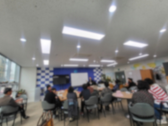 폰지사기 일당이 피해자들을 상대로 연 사업 설명회의 모습. 사진 제공=서울경찰청