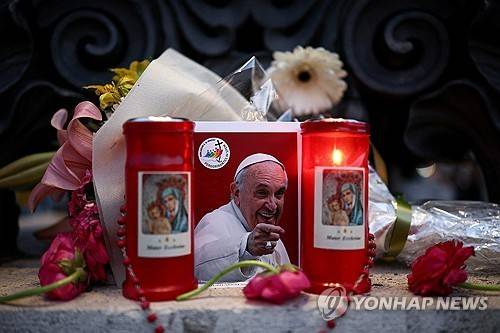 프란치스코 교황 추모 [로이터 연합뉴스. 재판매 및 DB 금지]