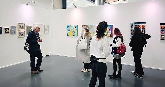 오스트리아센터 빈에서 열린 '한국 청년 아트페어' [연합뉴스 자료사진]