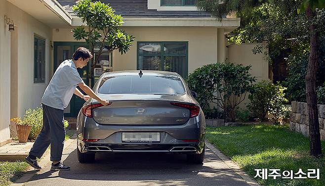 AI가 생성한 차고지증명 이미지.