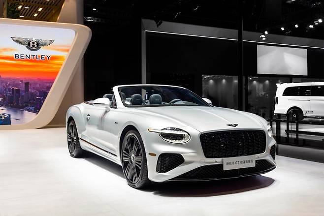 '컨티넨탈 GTC 아주르' 사진=벤틀리