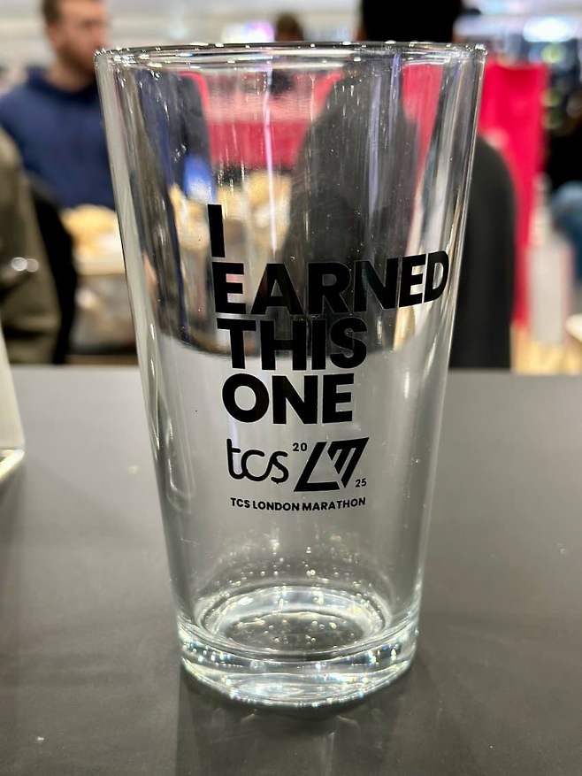 7b9bf200c3851df4239a8194339c706bfd0cb243f1345b6efe45e10758e9b085631b9629371660a5d84bb8894d63af317fea4cb54f