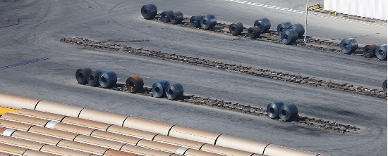 평택항에 쌓인 철강 제품.(사진=연합뉴스)