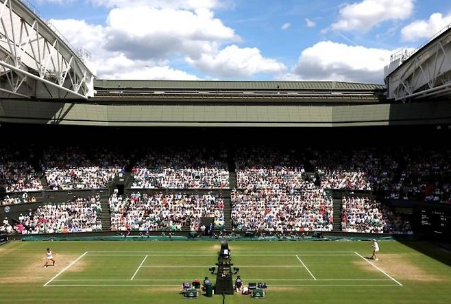 윔블던은 매년 1천억원의 수익을 거두고 있다