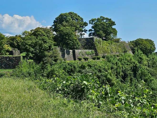 28b9d932da836ff23bec85e0438874647b63f2b5281dff56d81e919208c5dd873c6952