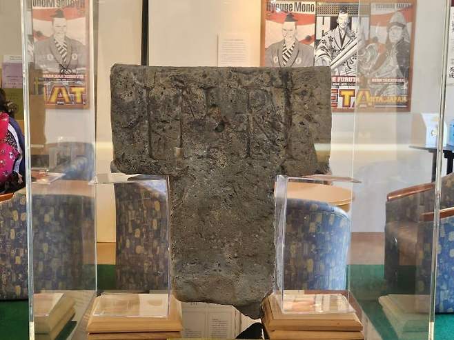 28b9d932da836ff23bea87e444847668ef4e01780c29351e193ea283d10687c5f8bb89