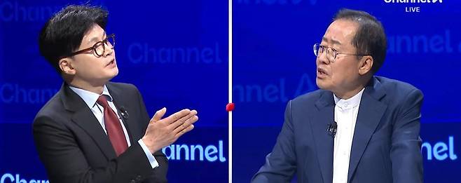25일 오후 서울 종로구 동아미디어센터 채널A 스튜디오에서 열린 국민의힘 대선 2차 경선 일대일 맞수 토론에서 한동훈 전 대표(왼쪽)와 홍준표 전 대구시장이 설전을 벌이고 있다. 앞서 서로를 토론 대상으로 지목했던 두 사람은 이날 총 3시간에 걸쳐 두 차례 날 선 토론을 벌였다. 채널A 화면캡처