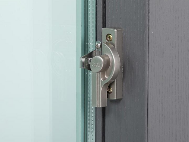 집 환기를 위해 하루에도 몇 번은 마주치게 되는 창문 잠금장치 ‘그거’ 크리센트다. [사진 출처=엘엑스하우시스]