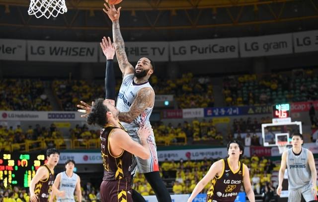 정관장전의 영웅 롱, 그러나 LG전에선 우리가 아는 ‘롱쪽이’가 됐다. 사진=KBL 제공