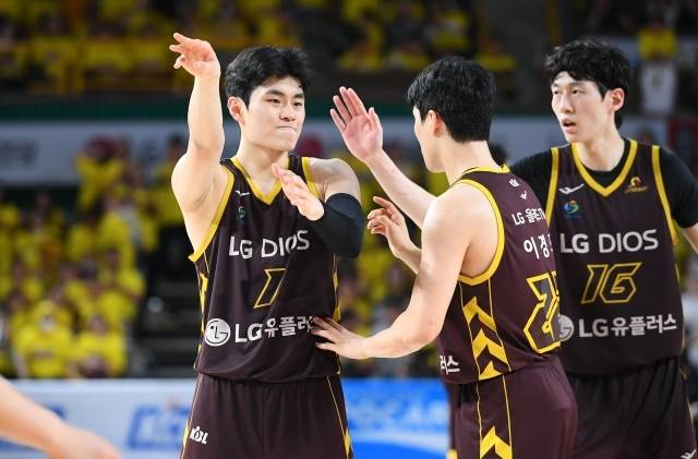 유기상의 3점포는 4950명이 모인 창원을 뜨겁게 했다. 사진=KBL 제공