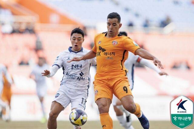 유리 조나탄/한국프로축구연맹