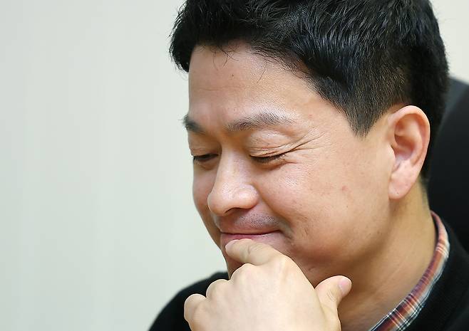 뉴스1 대선 기획 '3040, 차기 정부에 바란다' 인터뷰를 하고 있는 김형호 동국대 교수. 2025.4.24/뉴스1 ⓒ News1 김진환 기자