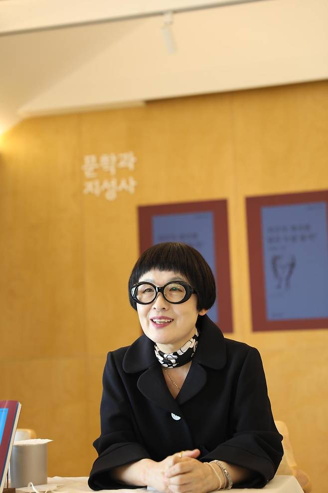 김혜순 시인. 동아DB