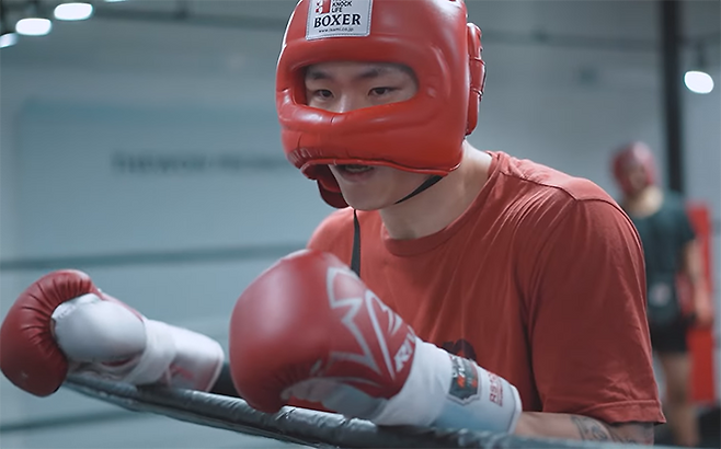 세계복싱기구 슈퍼미들급 아시아태평양 챔피언 윤덕노가 동양태평양복싱연맹과 통합타이틀매치를 위해 훈련하고 있다. 사진=더원 프로모션