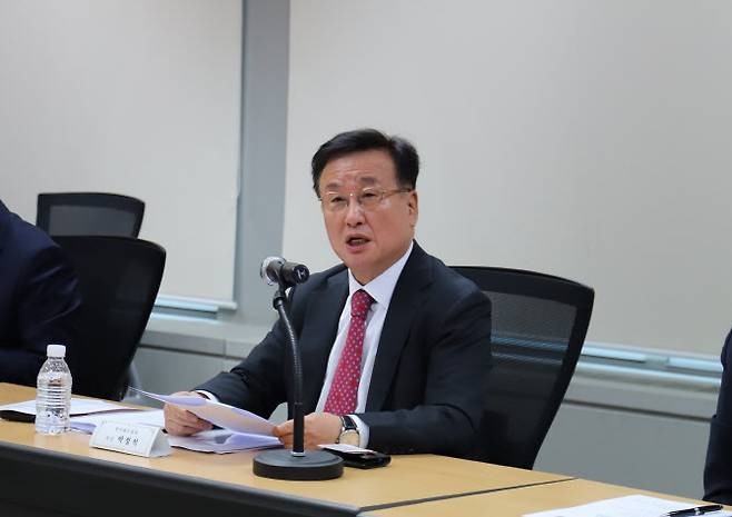 박정석 한국해운협회 회장이 28일 서울 여의도 해운빌딩에서 열린 해양기자협회 기자간담회에서 발언하고 있다.(사진=해양기자협회)