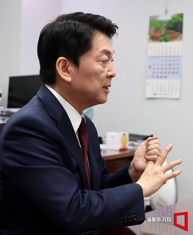 안철수 국민의힘 대선경선 후보가 아시아경제와 인터뷰를 하고 있다. 윤동주 기자