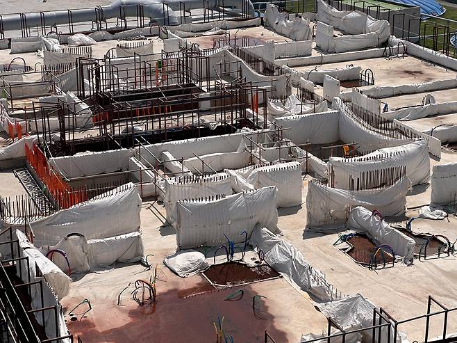 지난 24일 오후 서울 성동구 용답동 청년주택 건설현장. 지난해 근로자 임금 미지급 문제로 공사가 중단된 상태다. /고운호 기자