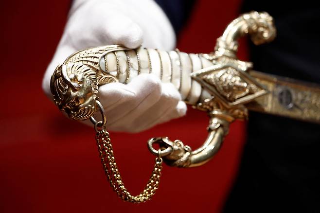 나폴레옹이 소장했던 검이 내달 프랑스 경매에 등장한다. 사진=로이터 연합뉴스