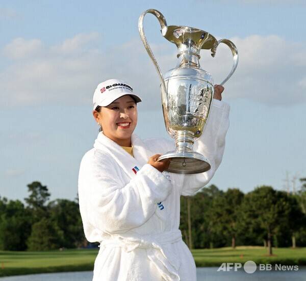 미국여자프로골프(LPGA) 투어 2025시즌 첫 메이저 대회 셰브론 챔피언십 연장전에서 한국의 김효주 프로, 태국의 아리야 주타누간, 중국의 인뤄닝, 미국의 린디 덩컨을 제치고 우승을 차지한 일본의 사이고 마오. 사진제공=ⓒAFPBBNews = News1