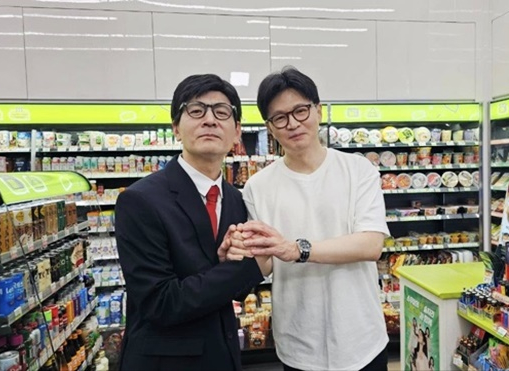 한동훈 국민의힘 대선 경선 후보(오른쪽)가 ‘SNL코리아’에 출연했다. 사진ㅣ쿠팡플레이