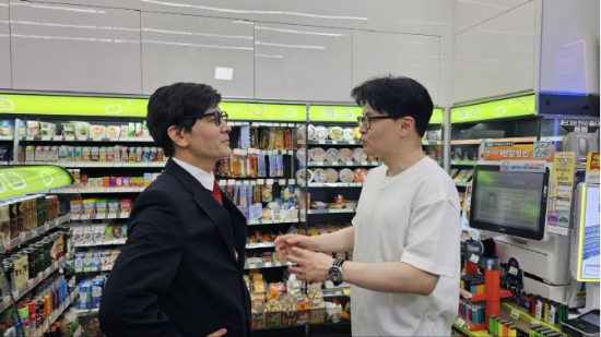 한동훈 국민의힘 대선 경선 후보(오른쪽)가 ‘SNL코리아’에 출연했다. 사진ㅣ쿠팡플레이