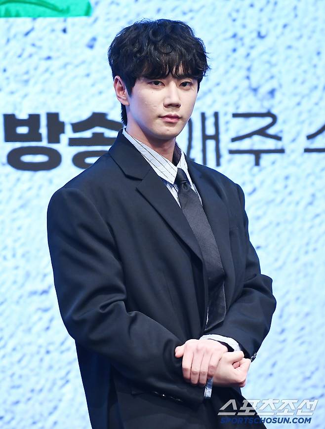 KBS2 수목드라마 '24시 헬스클럽' 제작발표회가 29일 오후 서울 신도림 디큐브시티에서 열렸다. 이준영이 포즈 취하고 있다. 정재근 기자 cjg@sportschosun.com/2025.4.29/