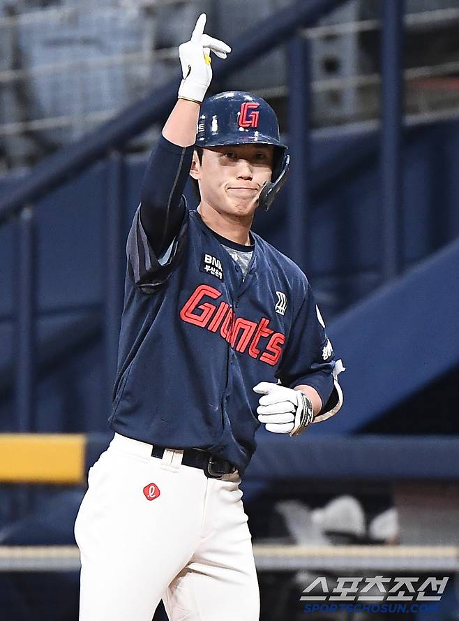 첫 타석에서도 안타를 쳤다.