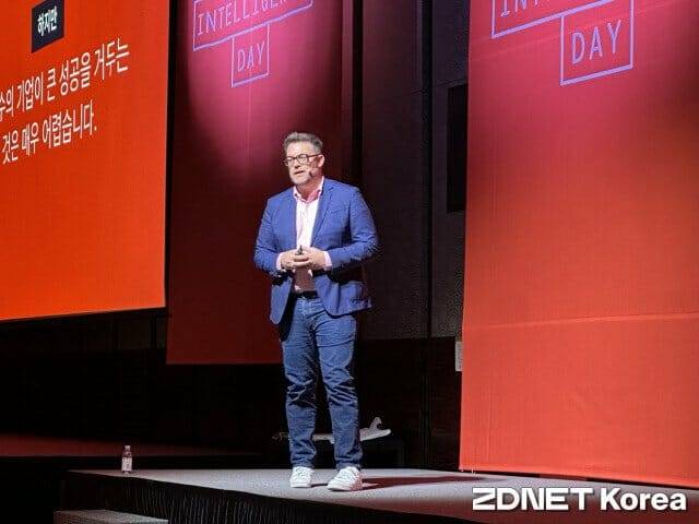 에어스 부사장은 에이전틱 AI 시대에 데이터 복잡성 해소·간소화가 필수 과제라고 강조했다.