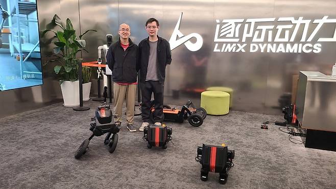 지아판 림스다이니믹스 수석과학자(왼쪽)와 장웨이 림스 최고기술책임자(오른쪽) / 선전=강경주 기자