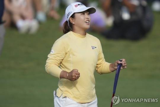 우승 확정에 기뻐하는 사이고 마오